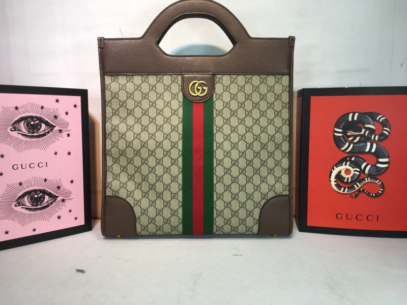 Gucci Handbags 790